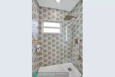 810 SW 26th Ct, Fort Lauderdale, FL 33315 - Photo 24