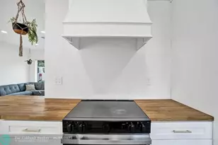 810 SW 26th Ct, Fort Lauderdale, FL 33315 - Photo 12