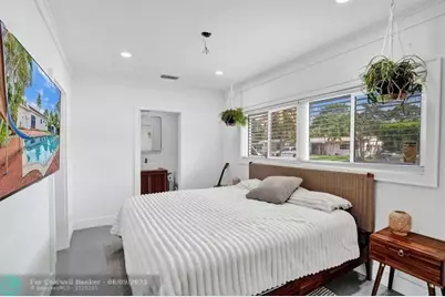 810 SW 26th Ct, Fort Lauderdale, FL 33315 - Photo 16