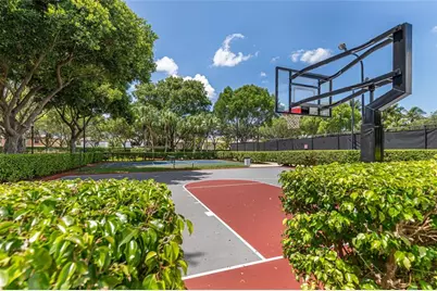 5241 SW 159th Ave, Miramar, FL 33027 - Photo 30