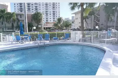 460  Paradise Isle Blvd, Unit #301, Hallandale Beach, FL 33009 - Photo 22