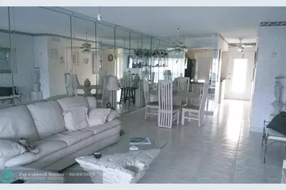 460  Paradise Isle Blvd, Unit #301, Hallandale Beach, FL 33009 - Photo 2