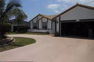 8706 NW 83rd St, Tamarac, FL 33321 - Photo 2