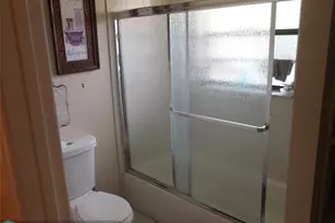 8706 NW 83rd St, Tamarac, FL 33321 - Photo 8