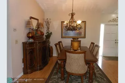 8706 NW 83rd St, Tamarac, FL 33321 - Photo 18