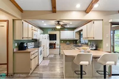 886 SE Odonnell Lane, Port Saint Lucie, FL 34983 - Photo 18