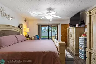 886 S E O'Donnell Ln, Port Saint Lucie, FL 34983 - Photo 24