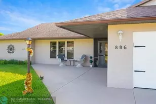 886 S E O'Donnell Ln, Port Saint Lucie, FL 34983 - Photo 6