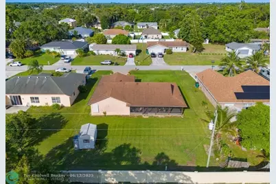 886 SE Odonnell Lane, Port Saint Lucie, FL 34983 - Photo 42