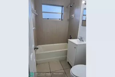 750 NW 56th St, Unit #17, Miami, FL 33127 - Photo 14