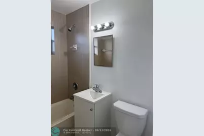 750 NW 56th St, Unit #17, Miami, FL 33127 - Photo 16