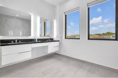 5827  Brookfield Cir W, Hollywood, FL 33312 - Photo 72