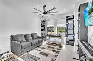 5827 Brookfield Cir W, Hollywood, FL 33312 - Photo 34