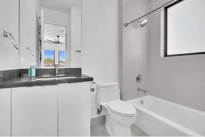 5827  Brookfield Cir W, Hollywood, FL 33312 - Photo 60