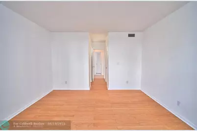 19390  Collins Ave, Unit #212, Sunny Isles Beach, FL 33160 - Photo 8