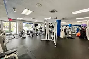 6001 N Ocean Dr, Hollywood, FL 33019 - Photo 36