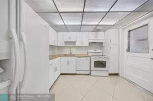 2850 N Palm Aire Dr, Pompano Beach, FL 33069 - Photo 6