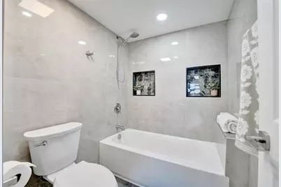 3200  Port Royale Dr N, Unit #905, Fort Lauderdale, FL 33308 - Photo 28