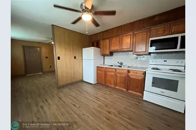 442  Ave F, Moore Haven, FL 33471 - Photo 2