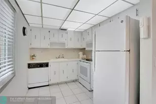 204 Burgundy E, Delray Beach, FL 33484 - Photo 8