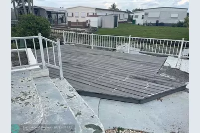 1888 SW 85th Ave, Davie, FL 33324 - Photo 18