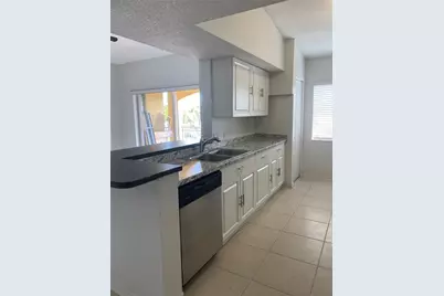 9640 NW 2nd St, Unit #5-302, Pembroke Pines, FL 33024 - Photo 10