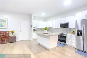 10675 W Clairmont Cir, Fort Lauderdale, FL 33321 - Photo 8