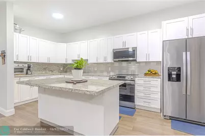 10675 W Clairmont Cir, Unit #202, Fort Lauderdale, FL 33321 - Photo 2