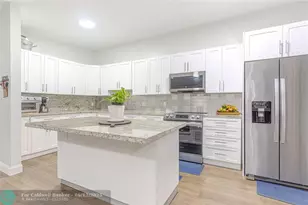 10675 W Clairmont Cir, Fort Lauderdale, FL 33321 - Photo 2