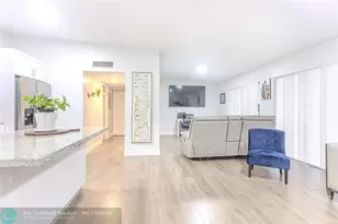 10675 W Clairmont Cir, Fort Lauderdale, FL 33321 - Photo 4