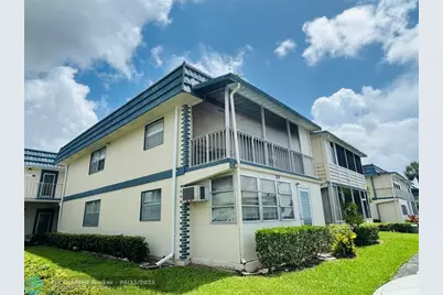 226  Brittany E, Unit #226, Delray Beach, FL 33446 - Photo 2