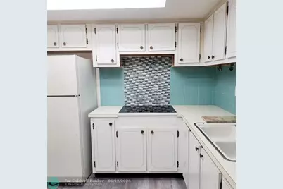 6730  Arbor Dr, Unit #210, Miramar, FL 33023 - Photo 4