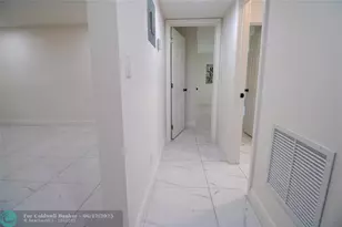 1423 SW 2nd St, Fort Lauderdale, FL 33312 - Photo 14