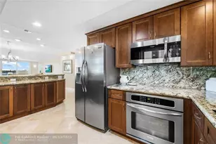 511 Bayshore Dr, Fort Lauderdale, FL 33304 - Photo 6