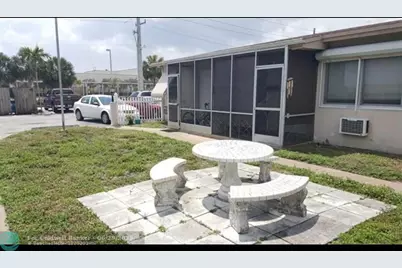 2213  Lincoln St, Hollywood, FL 33020 - Photo 2
