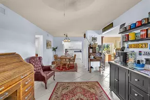 7460 SW 42nd Ct, Davie, FL 33314 - Photo 10