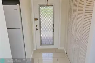 8225 Sunrise Lakes Blvd, Sunrise, FL 33322 - Photo 10