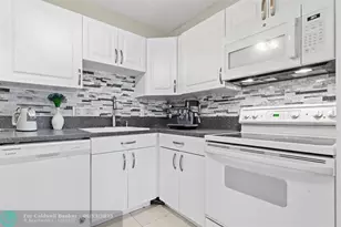 751 Pine Dr, Pompano Beach, FL 33060 - Photo 2