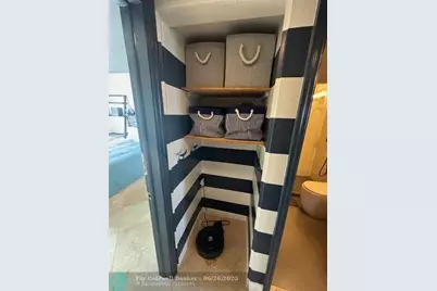 300  Oregon St, Unit #401, Hollywood, FL 33019 - Photo 14