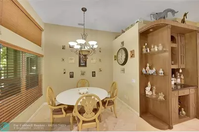 7756  Kingsley Palm Ter, Lake Worth, FL 33467 - Photo 10