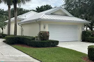 2527 SW Greenwich Way, Palm City, FL 34990 - Photo 2