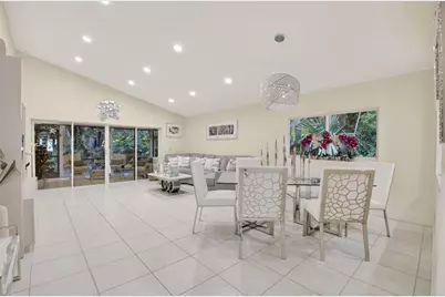 19452  Waters Reach Lane 305 Lane, Unit #305, Boca Raton, FL 33434 - Photo 12