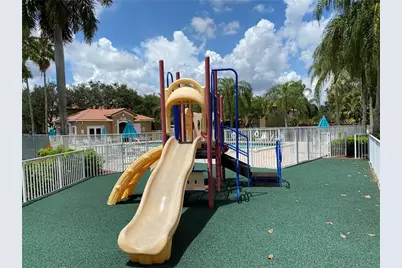 16045  Emerald Cove Rd, Unit #16045, Weston, FL 33331 - Photo 38