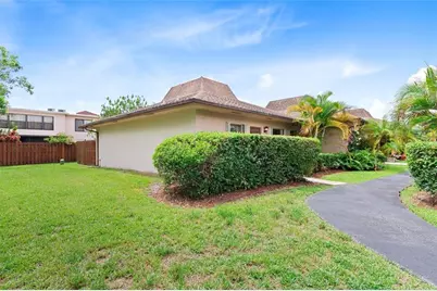 2516 SW 74th Ter, Unit #102, Davie, FL 33317 - Photo 20