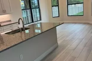 7813 Deer Lake Ct, Parkland, FL 33067 - Photo 2