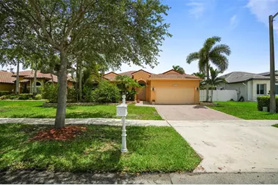 16332 N Segovia Cir, Fort Lauderdale, FL 33331 - Photo 6