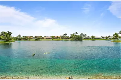 16332 N Segovia Cir, Fort Lauderdale, FL 33331 - Photo 2