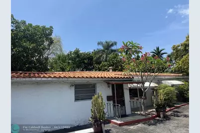 1100 NE 182nd St, North Miami Beach, FL 33162 - Photo 2