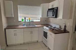 1942 Buchanan St, Hollywood, FL 33020 - Photo 6