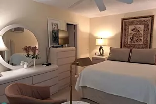 336 Oakridge S, Deerfield Beach, FL 33442 - Photo 10